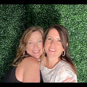 Meet your Posher, Joy